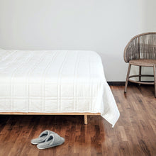 Load image into Gallery viewer, Baloo Living - Weighted Comforter
