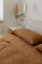 Load image into Gallery viewer, Sömn Luxury Linen Bedding | Fitted Sheet
